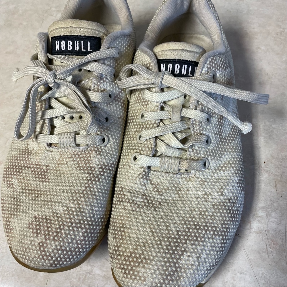 NOBULL Sneakers size 8.5 Men’s 10 Womens